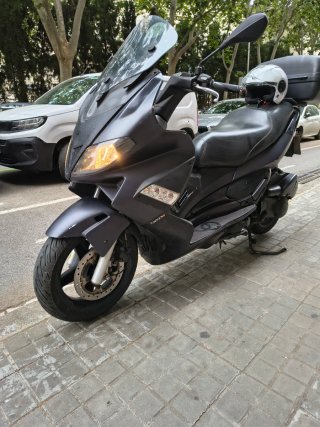 Gilera Nexus 250 Maxi-Scooter Negra