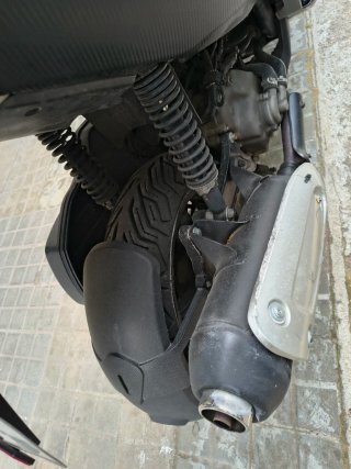Gilera Nexus 250 Maxi-Scooter Negra