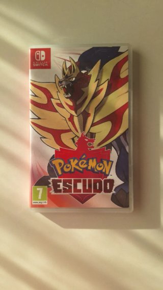 Nintendo Switch Pokémon Scudo