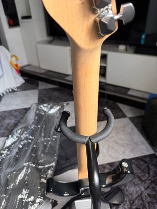 Guitarra Yamaha EG 012