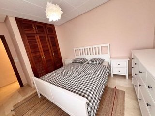 Piso en venta en Los Naranjos - Las Brisas en Marbella