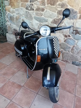 Vespa P200E 1984 Negra - 22076km