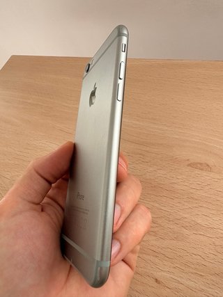 iPhone 6 Plata + Funda + Cargador