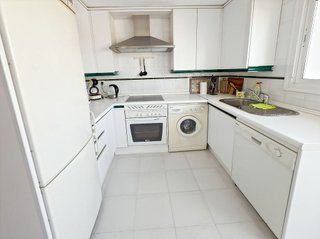 Ático en venta en Nueva Andalucía centro en Marbella