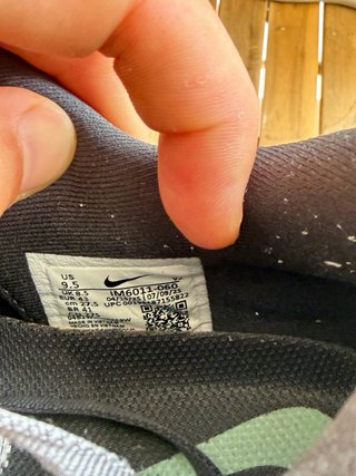 Nike Vomero 18 Plus Gris/Plata