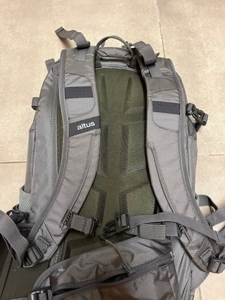 Mochila Altus Musala 20 Gris
