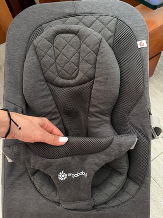 Hamaca Ergobaby gris