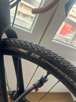 Giant Revolt Advanced 2 Carbono Talla M