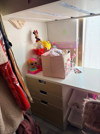 Cama alta infantil con escritorio