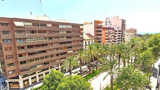 Piso en venta en Ensanche - Diputación en Alicante