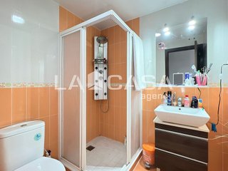 Piso en venta en Artigas - Llefià en Badalona