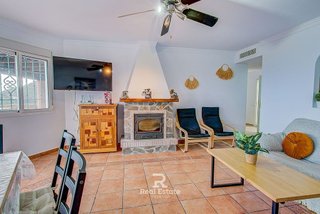 Chalet en alquiler en Sayalonga