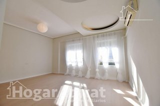 Piso en venta en Piscinas en Villarreal