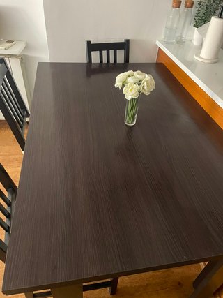 Muebles de salón y mesa de comedor