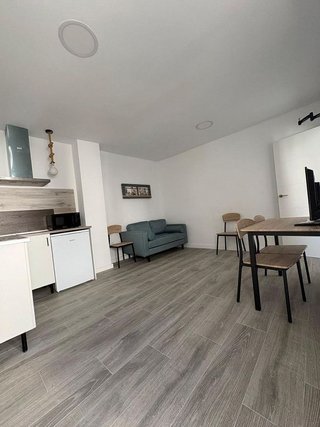 Edificio en venta en Carmona