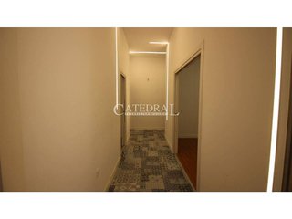 Local comercial en alquiler en Encarnación - Regina en Sevilla