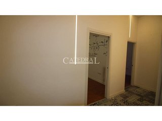 Local comercial en alquiler en Encarnación - Regina en Sevilla