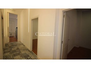 Local comercial en alquiler en Encarnación - Regina en Sevilla