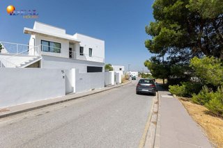 Terreno en venta en Altos de la Zubia en Zubia (La)