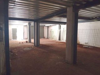 Local comercial en venta en Parque Ayala - Jardín de la Abadía - Huelín en Málaga