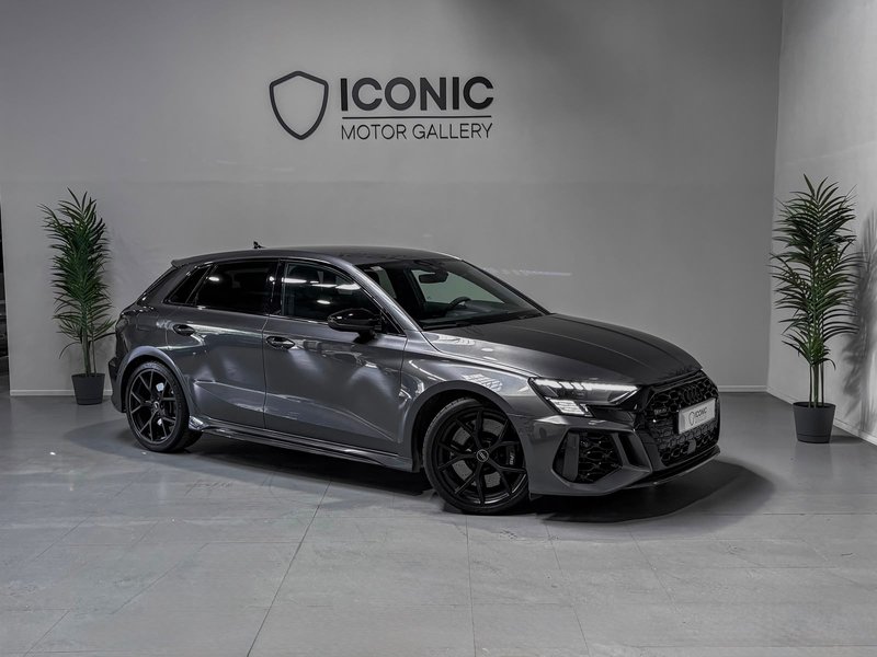 Audi RS3 Sportback - foto 1