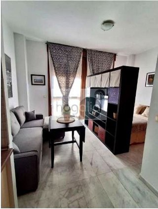 Estudio en alquiler en Parque Alcosa - Jardines del Edén en Sevilla