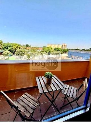 Estudio en alquiler en Parque Alcosa - Jardines del Edén en Sevilla