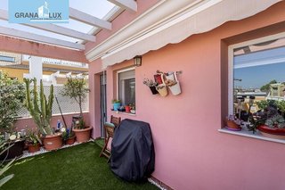Casa adosada en venta en Bola de Oro - Serrallo en Granada