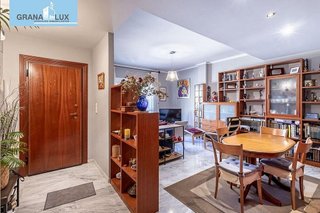Casa adosada en venta en Bola de Oro - Serrallo en Granada