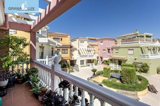 Casa adosada en venta en Bola de Oro - Serrallo en Granada