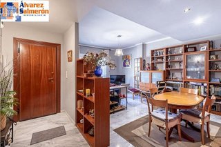 Casa adosada en venta en Bola de Oro - Serrallo en Granada