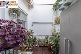 Casa adosada en venta en Bola de Oro - Serrallo en Granada