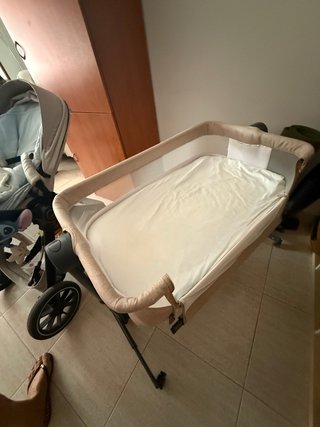 Cuna colecho bebé