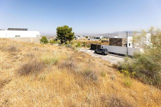 Terreno en venta en Altos de la Zubia en Zubia (La)
