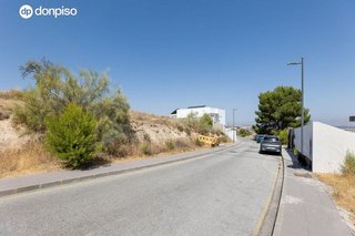 Terreno en venta en Altos de la Zubia en Zubia (La)