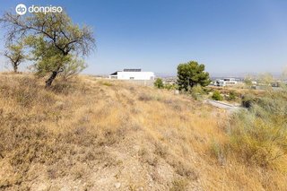 Terreno en venta en Altos de la Zubia en Zubia (La)