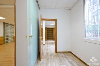 Oficina en alquiler en La Dreta de l'Eixample en Barcelona