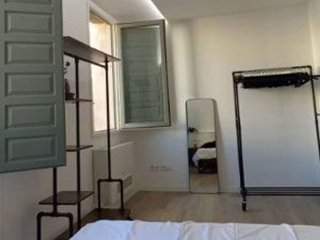 Piso en venta en El Raval en Barcelona