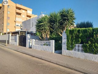 Chalet en venta en Nueva Torrevieja - Aguas Nuevas en Torrevieja