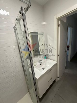 Piso en venta en Parque Victoria Eugenia en Málaga