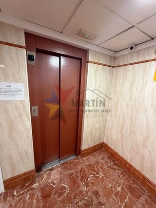 Piso en venta en Parque Victoria Eugenia en Málaga