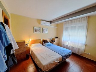 Casa adosada en venta en Pintores-Ferial en Parla
