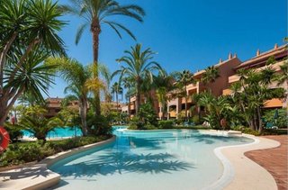 Piso en alquiler en Los Monteros - Bahía de Marbella en Marbella