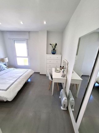 Piso en venta en Los Naranjos - Las Brisas en Marbella