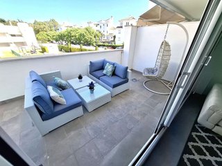 Piso en venta en Los Naranjos - Las Brisas en Marbella