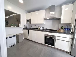 Piso en venta en Los Naranjos - Las Brisas en Marbella