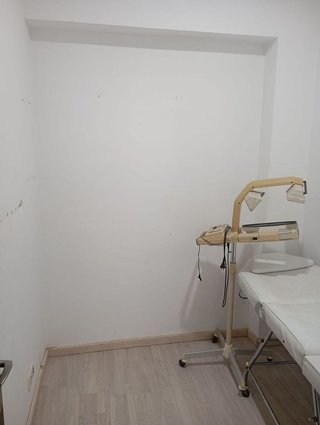 Local comercial en alquiler en Recatelo - O Carme en Lugo
