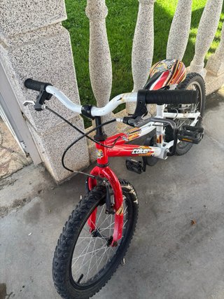Bicicleta infantil Caliber roja y blanca