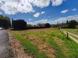 Terreno en venta en Perillo en Oleiros
