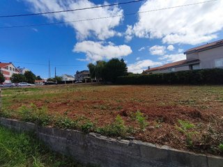 Terreno en venta en Perillo en Oleiros